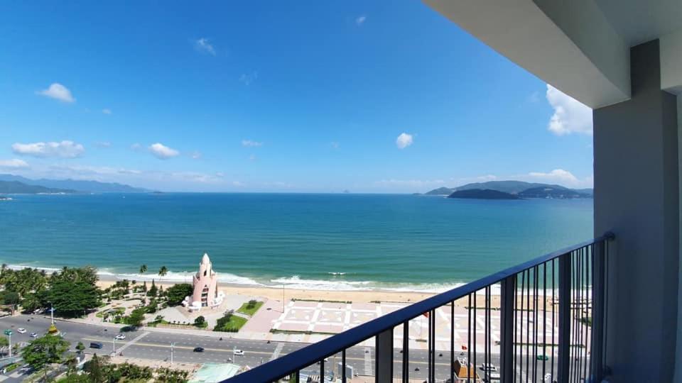 Holi Panorama Condotel Nha Trang Exterior photo