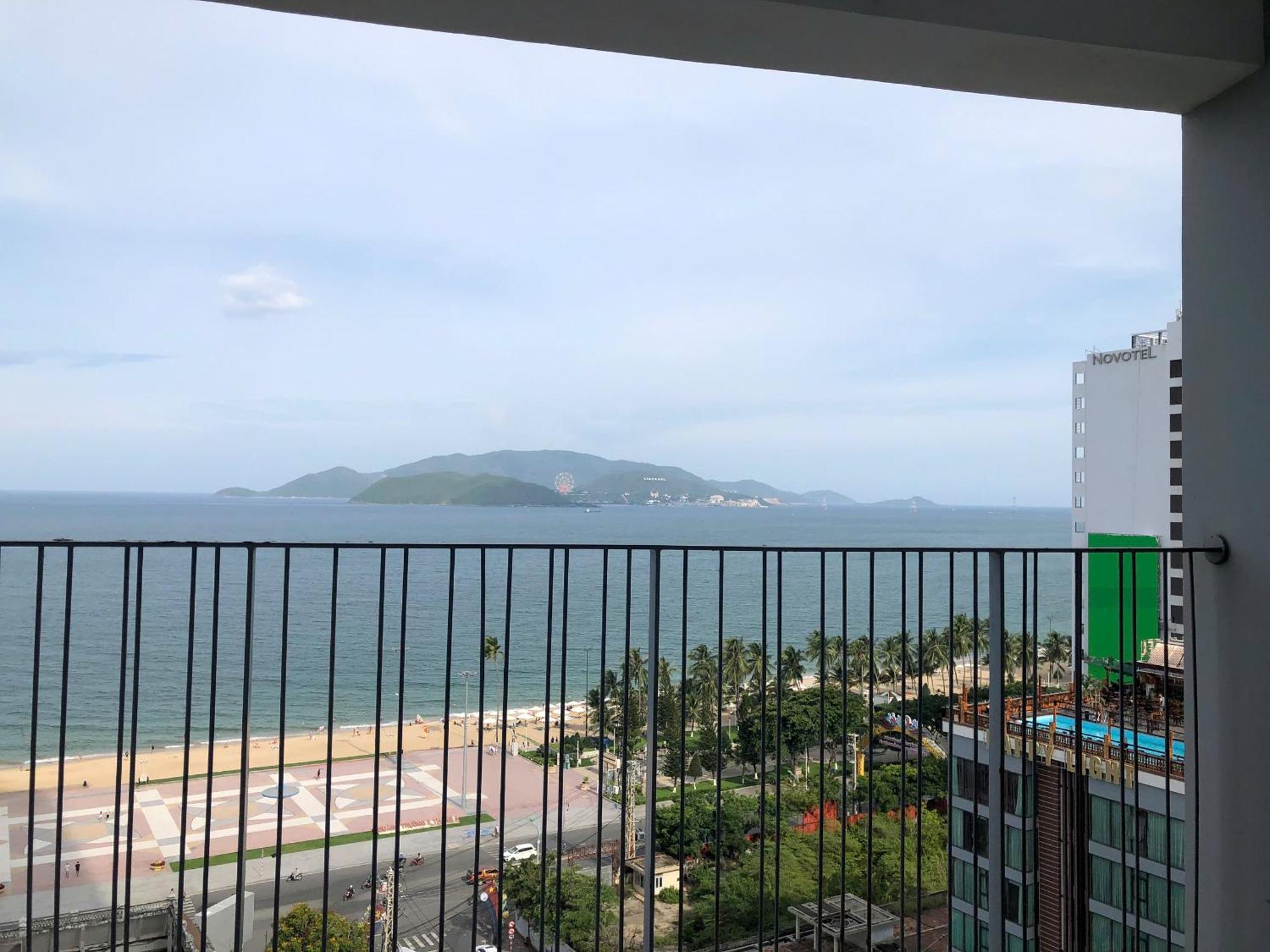 Holi Panorama Condotel Nha Trang Exterior photo